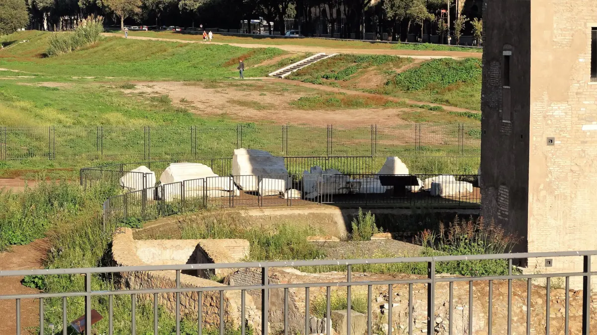Panoramica dell'area archeologica del Circo Massimo a Roma