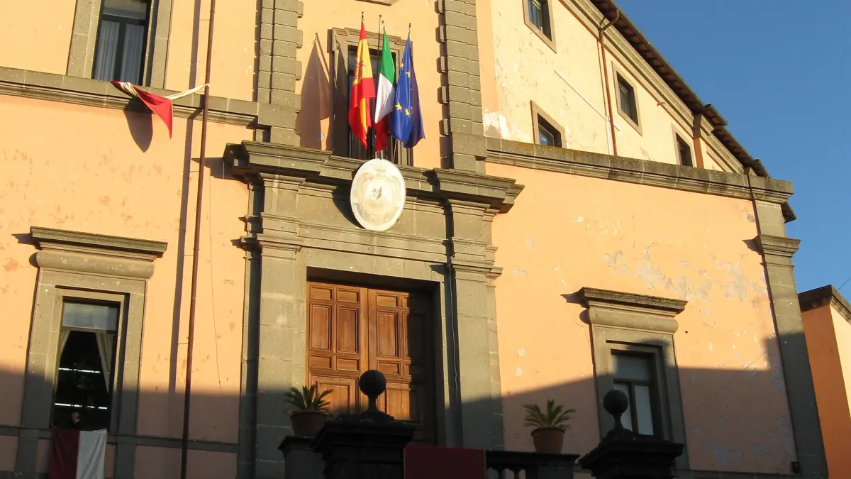 Facciata di Palazzo Colonna, sede del Comune di Marino