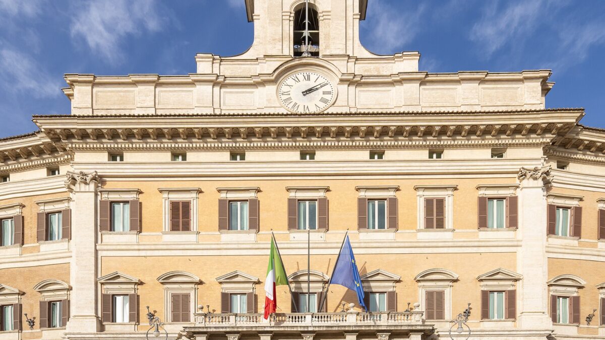 Esterno di Palazzo Montecitorio a Roma