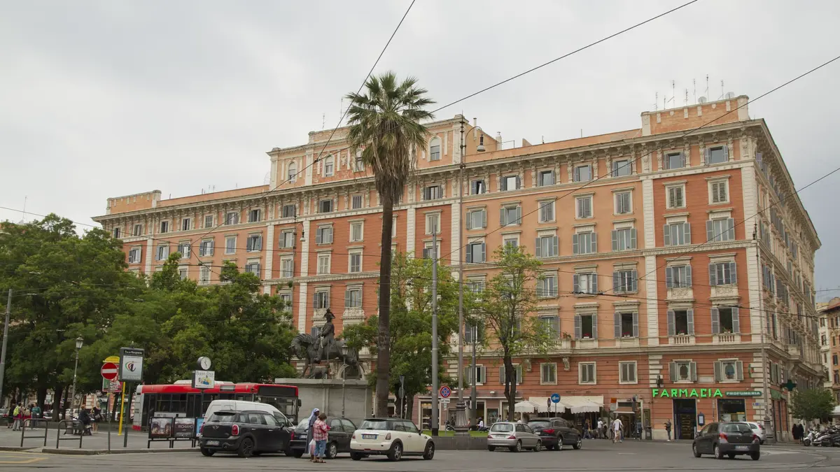 Veduta di piazza Risorgimento a Roma