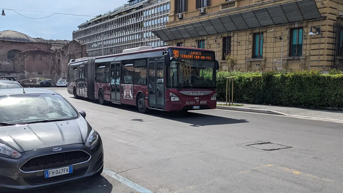 Autobus ATAC in servizio a Roma