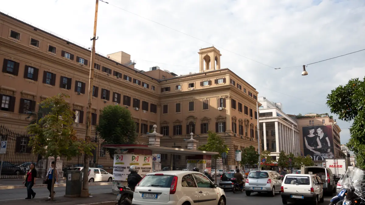 Facciata del Ministero dell'Economia e delle Finanze a Roma