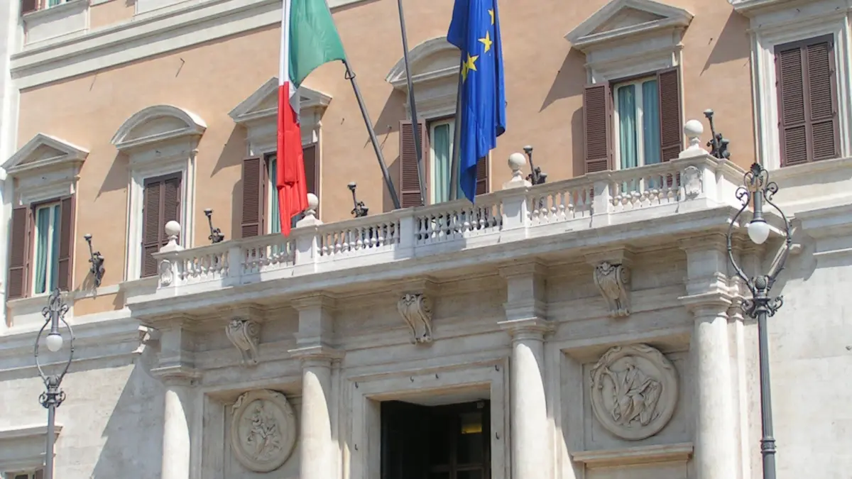 Facciata di Palazzo Montecitorio a Roma